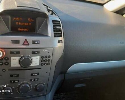 Черный Опель Зафира, объемом двигателя 1.6 л и пробегом 293 тыс. км за 5800 $, фото 7 на Automoto.ua