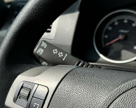 Черный Опель Зафира, объемом двигателя 1.6 л и пробегом 223 тыс. км за 6199 $, фото 19 на Automoto.ua