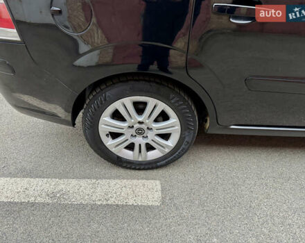 Чорний Опель Зафіра, об'ємом двигуна 1.8 л та пробігом 284 тис. км за 4600 $, фото 33 на Automoto.ua