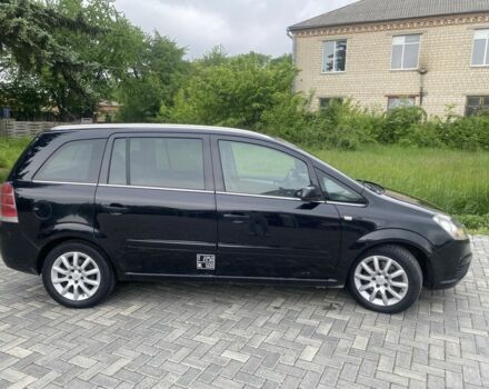 Черный Опель Зафира, объемом двигателя 1.9 л и пробегом 340 тыс. км за 5550 $, фото 2 на Automoto.ua