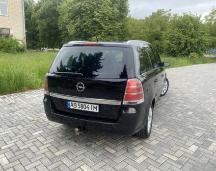 Черный Опель Зафира, объемом двигателя 1.9 л и пробегом 340 тыс. км за 5550 $, фото 3 на Automoto.ua