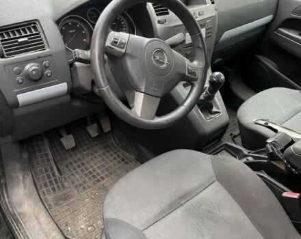 Черный Опель Зафира, объемом двигателя 0 л и пробегом 230 тыс. км за 600 $, фото 3 на Automoto.ua