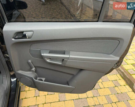 Черный Опель Зафира, объемом двигателя 1.8 л и пробегом 189 тыс. км за 5999 $, фото 17 на Automoto.ua