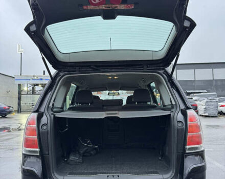 Черный Опель Зафира, объемом двигателя 1.8 л и пробегом 200 тыс. км за 6000 $, фото 13 на Automoto.ua