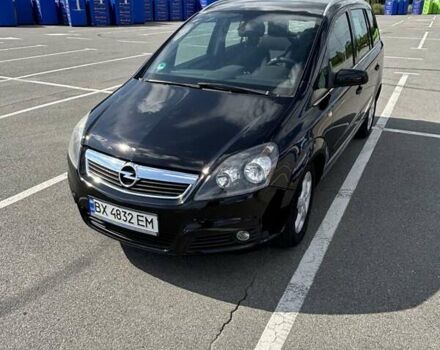 Черный Опель Зафира, объемом двигателя 1.9 л и пробегом 259 тыс. км за 6500 $, фото 6 на Automoto.ua