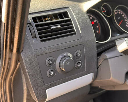 Чорний Опель Зафіра, об'ємом двигуна 1.8 л та пробігом 107 тис. км за 8200 $, фото 11 на Automoto.ua