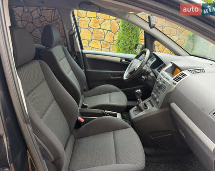 Черный Опель Зафира, объемом двигателя 1.8 л и пробегом 189 тыс. км за 5999 $, фото 10 на Automoto.ua