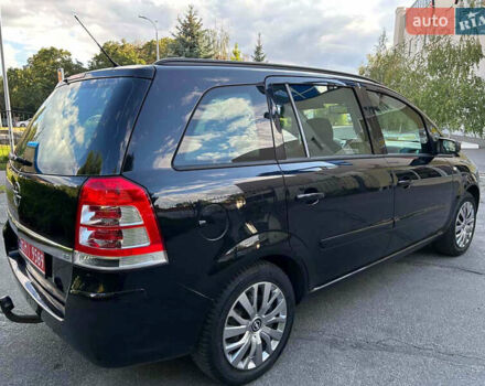 Черный Опель Зафира, объемом двигателя 1.8 л и пробегом 205 тыс. км за 6250 $, фото 39 на Automoto.ua