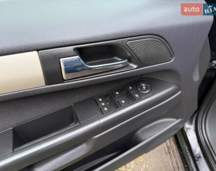 Чорний Опель Зафіра, об'ємом двигуна 1.8 л та пробігом 193 тис. км за 6300 $, фото 19 на Automoto.ua