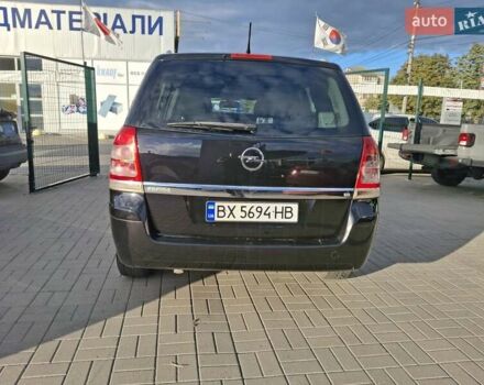 Черный Опель Зафира, объемом двигателя 1.8 л и пробегом 250 тыс. км за 5400 $, фото 3 на Automoto.ua