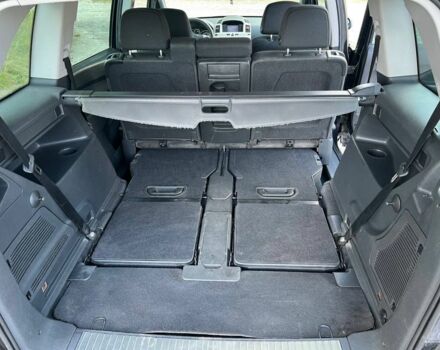 Черный Опель Зафира, объемом двигателя 1.6 л и пробегом 227 тыс. км за 6300 $, фото 19 на Automoto.ua