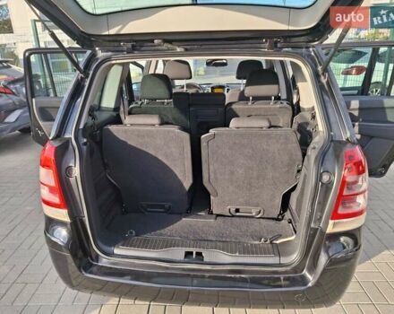 Черный Опель Зафира, объемом двигателя 1.8 л и пробегом 250 тыс. км за 5400 $, фото 16 на Automoto.ua