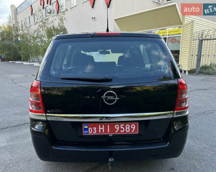 Черный Опель Зафира, объемом двигателя 1.8 л и пробегом 205 тыс. км за 6250 $, фото 41 на Automoto.ua