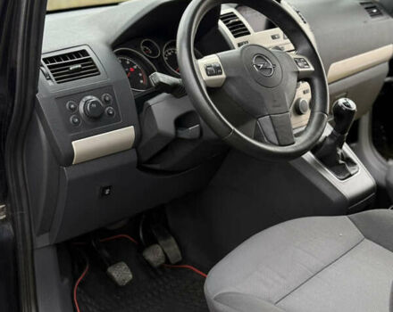 Чорний Опель Зафіра, об'ємом двигуна 1.6 л та пробігом 238 тис. км за 5500 $, фото 31 на Automoto.ua