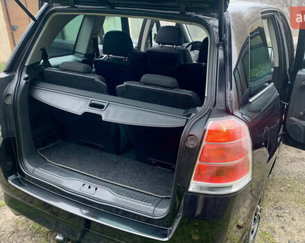 Черный Опель Зафира, объемом двигателя 1.8 л и пробегом 179 тыс. км за 6750 $, фото 14 на Automoto.ua