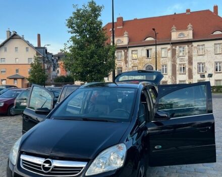 Черный Опель Зафира, объемом двигателя 1.8 л и пробегом 228 тыс. км за 7300 $, фото 12 на Automoto.ua