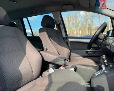 Чорний Опель Зафіра, об'ємом двигуна 1.9 л та пробігом 370 тис. км за 7100 $, фото 18 на Automoto.ua