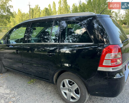 Черный Опель Зафира, объемом двигателя 1.6 л и пробегом 227 тыс. км за 6300 $, фото 3 на Automoto.ua