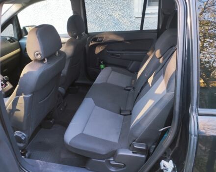 Чорний Опель Зафіра, об'ємом двигуна 1.6 л та пробігом 290 тис. км за 5600 $, фото 5 на Automoto.ua