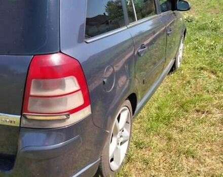 Чорний Опель Зафіра, об'ємом двигуна 1.69 л та пробігом 325 тис. км за 5700 $, фото 3 на Automoto.ua