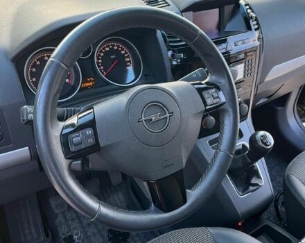 Черный Опель Зафира, объемом двигателя 1.8 л и пробегом 228 тыс. км за 7300 $, фото 13 на Automoto.ua