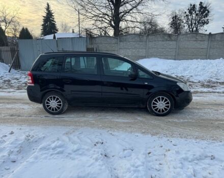 Черный Опель Зафира, объемом двигателя 1.9 л и пробегом 300 тыс. км за 2500 $, фото 3 на Automoto.ua