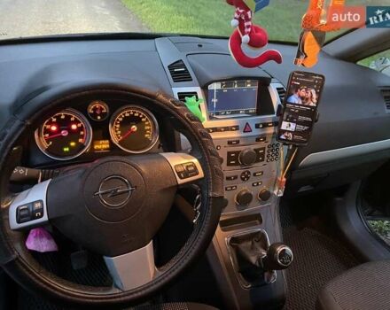 Чорний Опель Зафіра, об'ємом двигуна 2.2 л та пробігом 242 тис. км за 5250 $, фото 21 на Automoto.ua