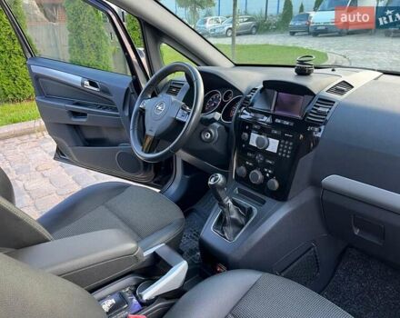 Чорний Опель Зафіра, об'ємом двигуна 1.8 л та пробігом 228 тис. км за 7300 $, фото 21 на Automoto.ua