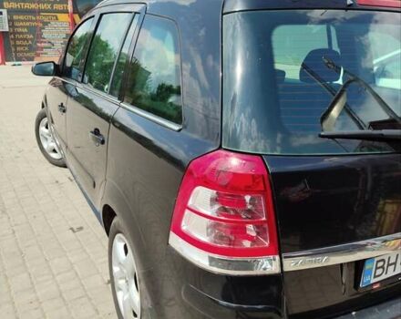 Черный Опель Зафира, объемом двигателя 1.6 л и пробегом 230 тыс. км за 5000 $, фото 7 на Automoto.ua