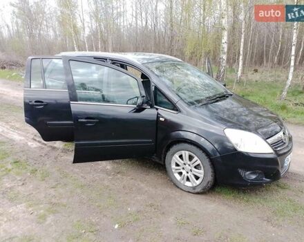 Черный Опель Зафира, объемом двигателя 1.7 л и пробегом 320 тыс. км за 6200 $, фото 8 на Automoto.ua