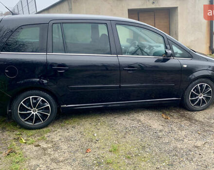 Черный Опель Зафира, объемом двигателя 1.8 л и пробегом 179 тыс. км за 6750 $, фото 10 на Automoto.ua