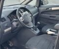 Черный Опель Зафира, объемом двигателя 1.6 л и пробегом 297 тыс. км за 5800 $, фото 16 на Automoto.ua
