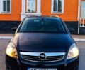 Черный Опель Зафира, объемом двигателя 1.7 л и пробегом 250 тыс. км за 6100 $, фото 1 на Automoto.ua