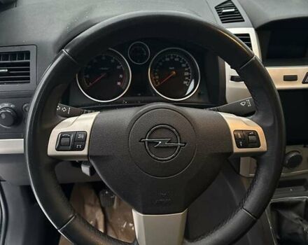 Черный Опель Зафира, объемом двигателя 1.8 л и пробегом 181 тыс. км за 5600 $, фото 21 на Automoto.ua