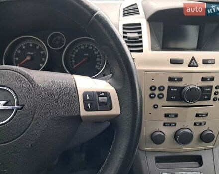 Черный Опель Зафира, объемом двигателя 1.8 л и пробегом 252 тыс. км за 5650 $, фото 71 на Automoto.ua