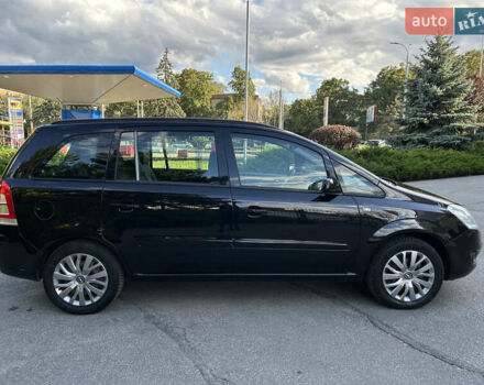 Черный Опель Зафира, объемом двигателя 1.8 л и пробегом 205 тыс. км за 6250 $, фото 46 на Automoto.ua