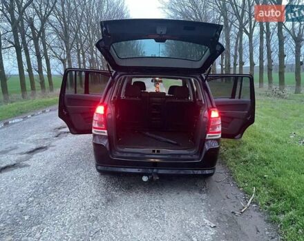 Чорний Опель Зафіра, об'ємом двигуна 2.2 л та пробігом 242 тис. км за 5250 $, фото 24 на Automoto.ua
