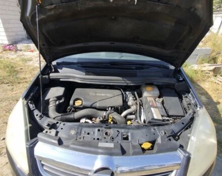 Черный Опель Зафира, объемом двигателя 1.7 л и пробегом 372 тыс. км за 6500 $, фото 5 на Automoto.ua