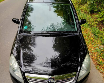 Черный Опель Зафира, объемом двигателя 2.2 л и пробегом 230 тыс. км за 6100 $, фото 6 на Automoto.ua