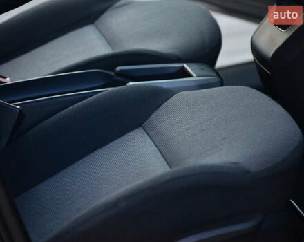 Черный Опель Зафира, объемом двигателя 1.6 л и пробегом 221 тыс. км за 6350 $, фото 10 на Automoto.ua