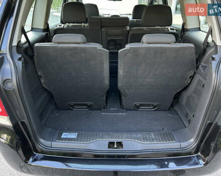 Черный Опель Зафира, объемом двигателя 1.8 л и пробегом 205 тыс. км за 6250 $, фото 15 на Automoto.ua