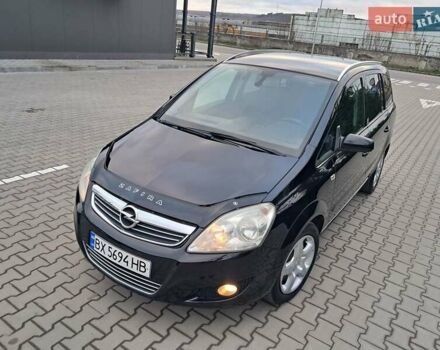 Черный Опель Зафира, объемом двигателя 1.8 л и пробегом 252 тыс. км за 5650 $, фото 2 на Automoto.ua