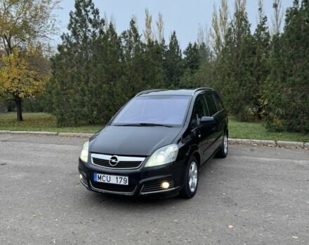 Черный Опель Зафира, объемом двигателя 1.9 л и пробегом 250 тыс. км за 3250 $, фото 9 на Automoto.ua
