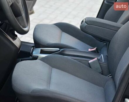 Черный Опель Зафира, объемом двигателя 1.6 л и пробегом 221 тыс. км за 6350 $, фото 15 на Automoto.ua