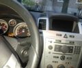 Черный Опель Зафира, объемом двигателя 2 л и пробегом 210 тыс. км за 2379 $, фото 2 на Automoto.ua
