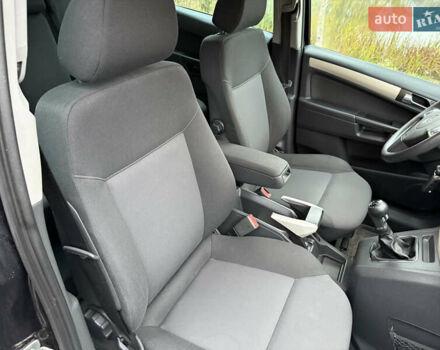 Чорний Опель Зафіра, об'ємом двигуна 1.8 л та пробігом 193 тис. км за 6300 $, фото 15 на Automoto.ua