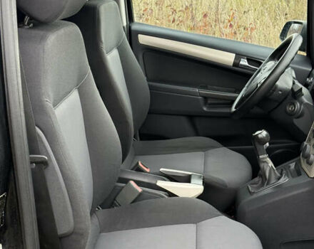 Чорний Опель Зафіра, об'ємом двигуна 1.6 л та пробігом 238 тис. км за 5500 $, фото 26 на Automoto.ua