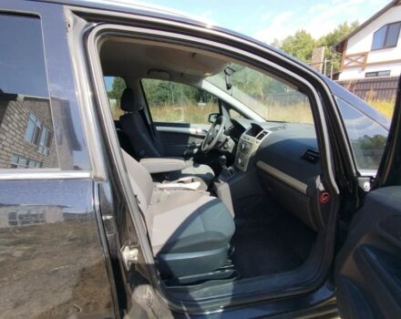 Черный Опель Зафира, объемом двигателя 1.7 л и пробегом 372 тыс. км за 6500 $, фото 3 на Automoto.ua