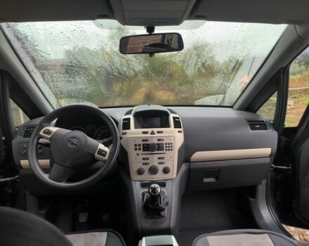 Чорний Опель Зафіра, об'ємом двигуна 1.9 л та пробігом 336 тис. км за 5500 $, фото 21 на Automoto.ua