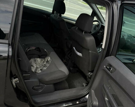 Черный Опель Зафира, объемом двигателя 1.9 л и пробегом 315 тыс. км за 6600 $, фото 9 на Automoto.ua